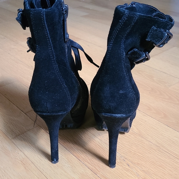 Suede booties on platform, lined. Sam Edelman size 7 1/2 - Picture 5 of 8